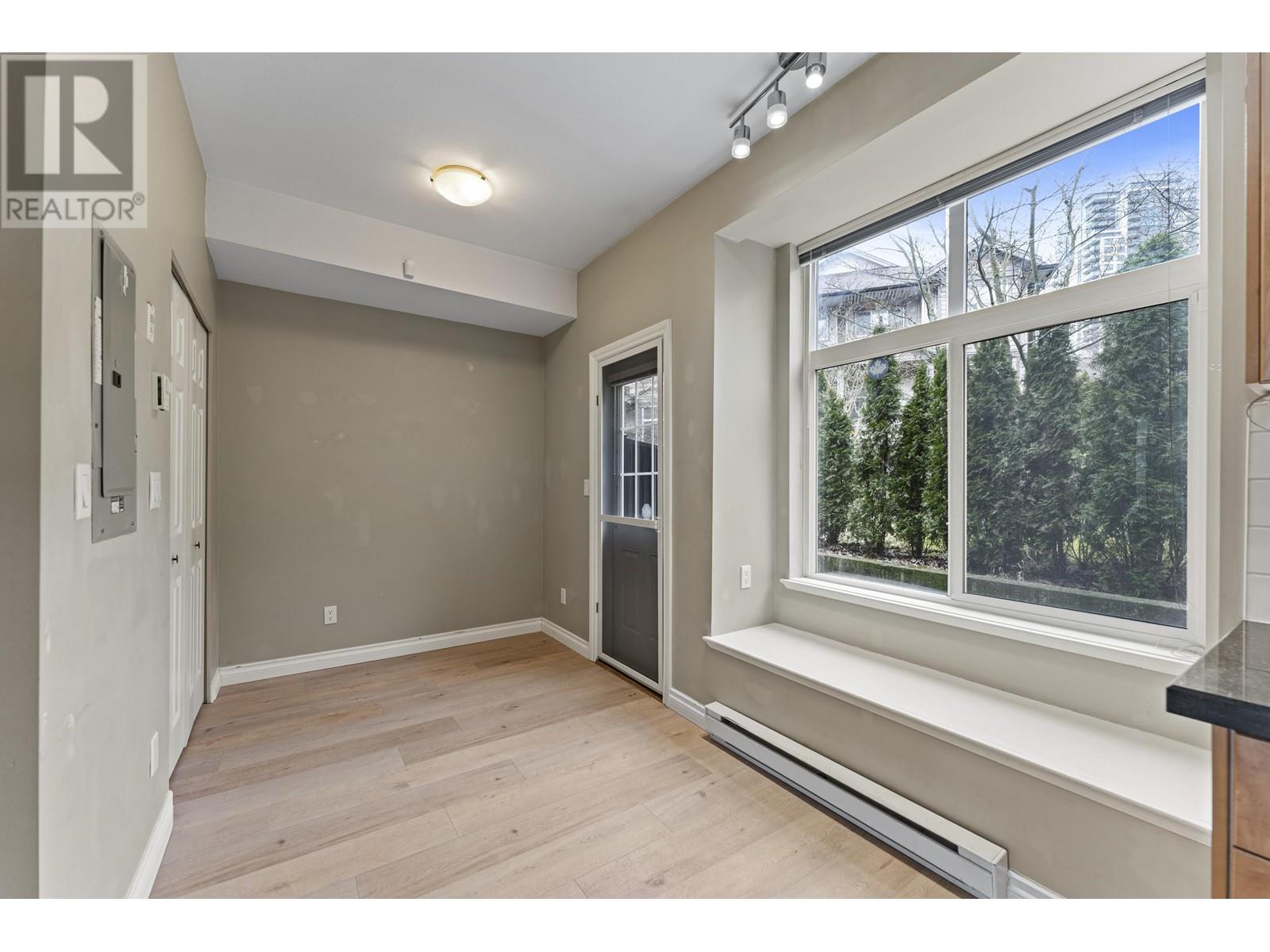 121 7333 16th Avenue, Burnaby, British Columbia  V3N 0A8 - Photo 11 - R2972537