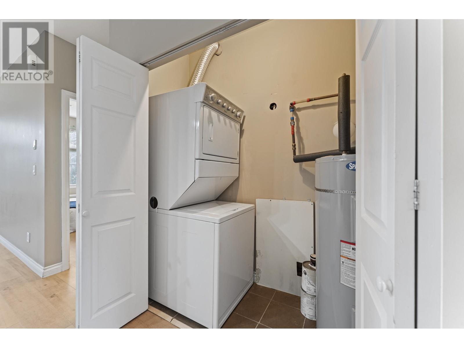 121 7333 16th Avenue, Burnaby, British Columbia  V3N 0A8 - Photo 15 - R2972537