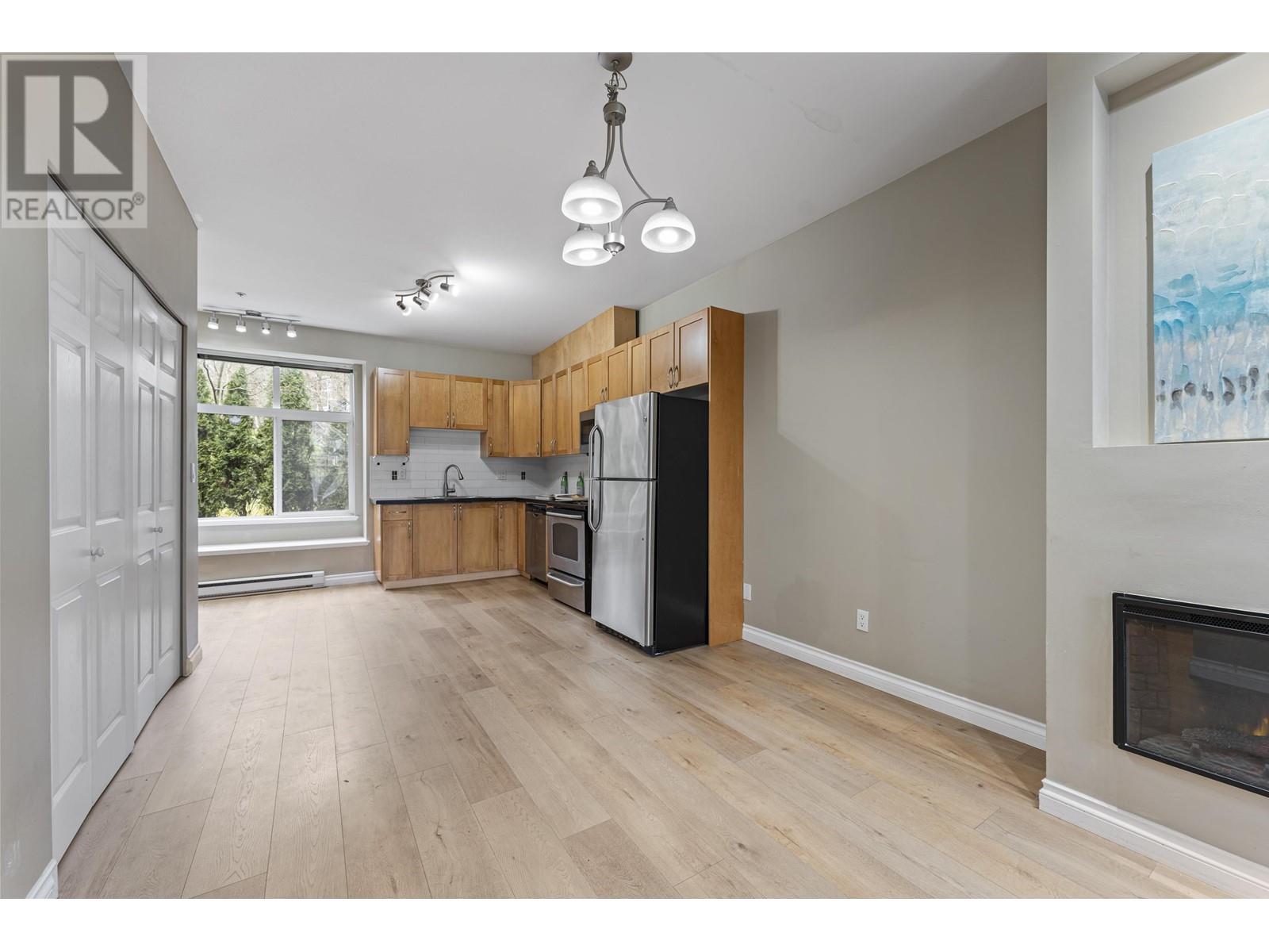 121 7333 16th Avenue, Burnaby, British Columbia  V3N 0A8 - Photo 6 - R2972537
