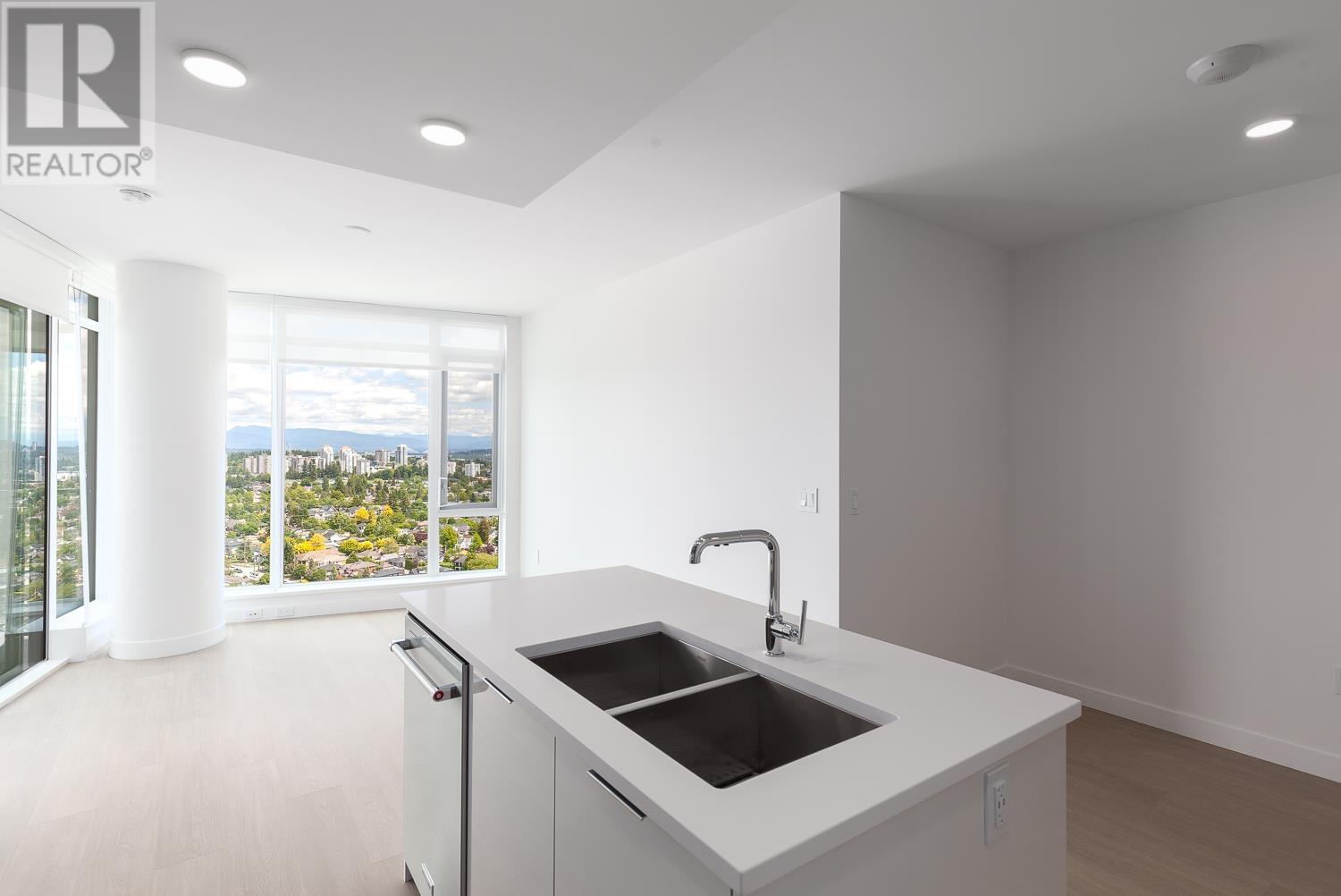 2507 7769 Park Crescent, Burnaby, British Columbia  V3N 0J7 - Photo 5 - R2972584