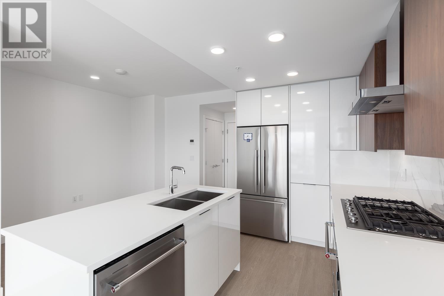 2507 7769 Park Crescent, Burnaby, British Columbia  V3N 0J7 - Photo 4 - R2972584
