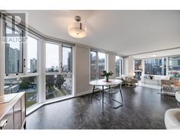 906 888 PACIFIC STREET, Vancouver, British Columbia