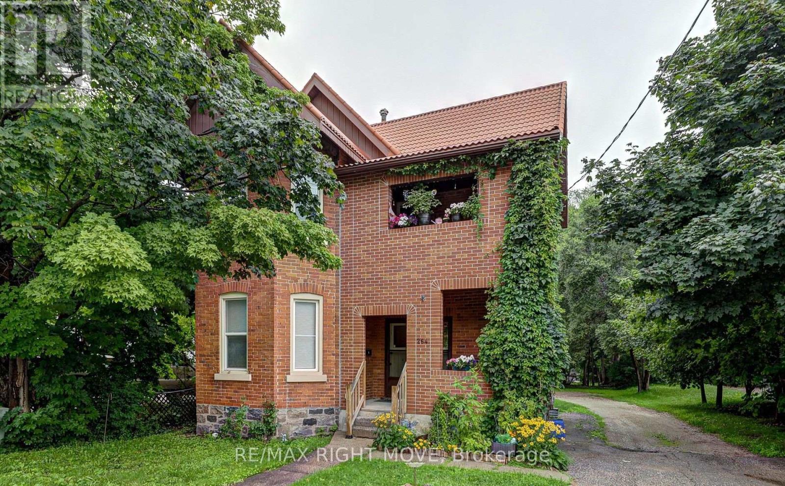 Property at 264 MISSISSAGA STREET W image 4