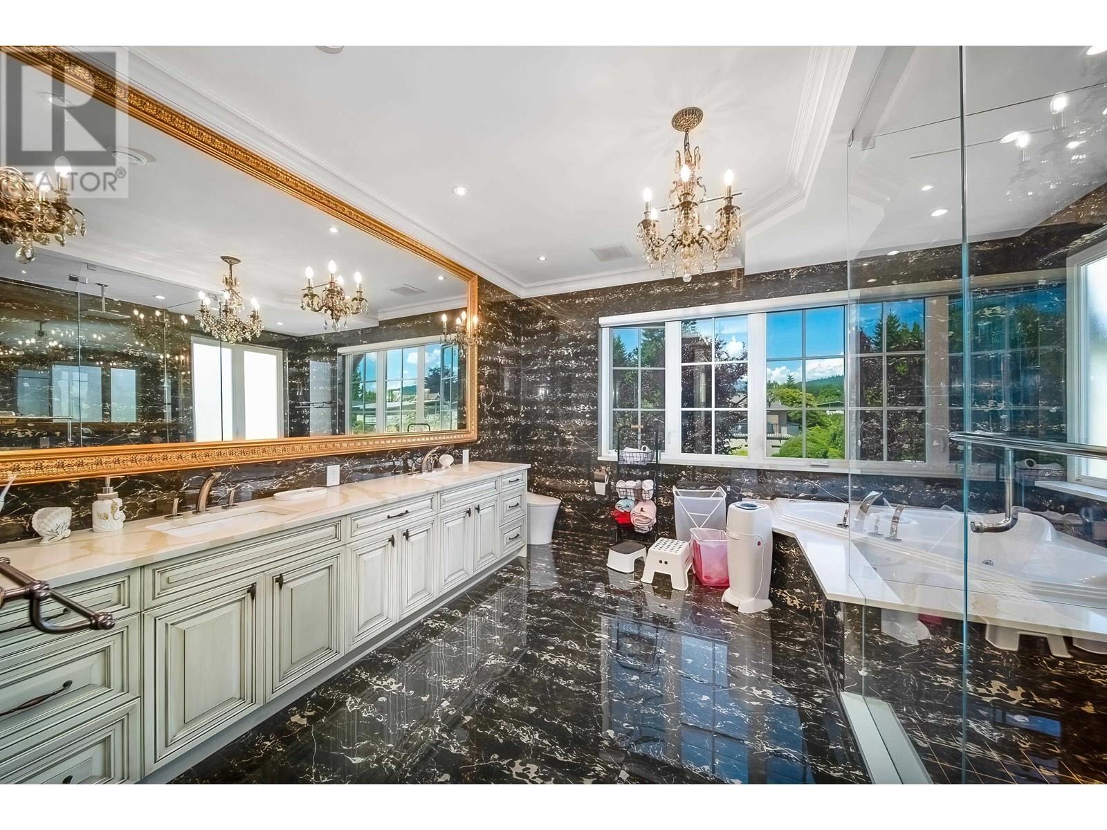 Listing Picture 23 of 40 : 7550 DORCHESTER DRIVE, Burnaby / 本拿比 - 魯藝地產 Yvonne Lu Group - MLS Medallion Club Member