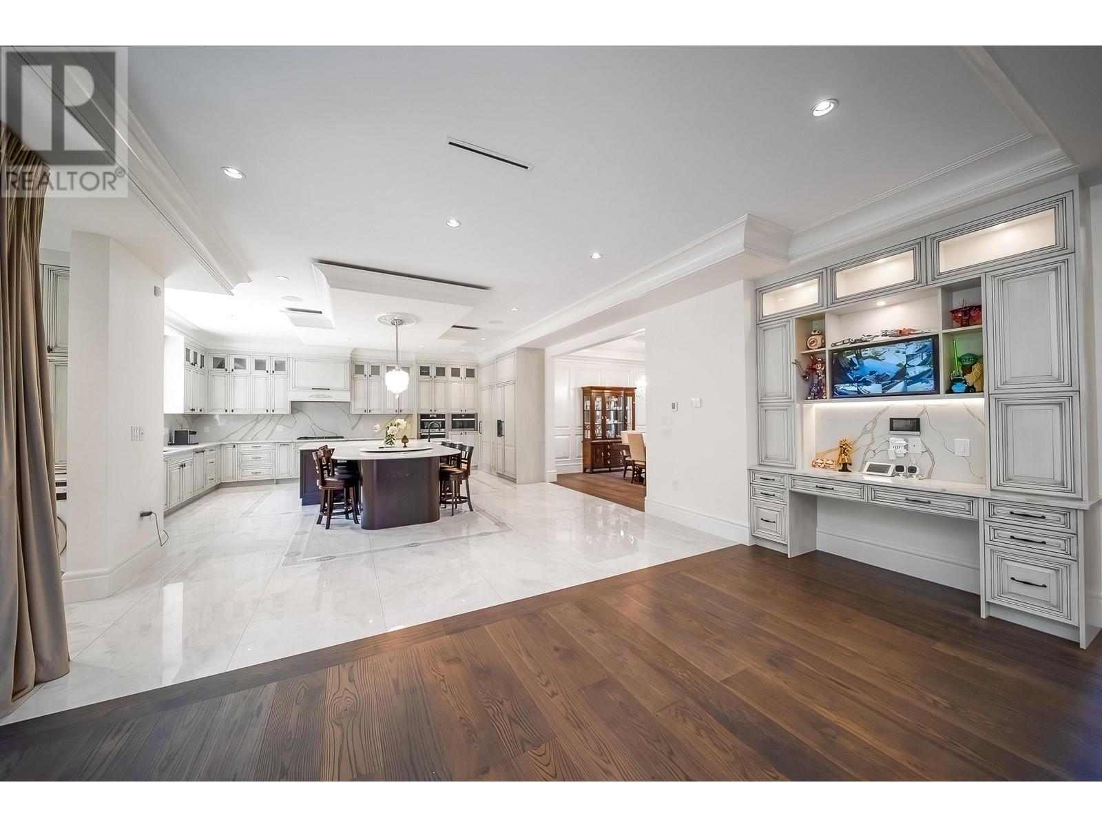 Listing Picture 11 of 40 : 7550 DORCHESTER DRIVE, Burnaby / 本拿比 - 魯藝地產 Yvonne Lu Group - MLS Medallion Club Member