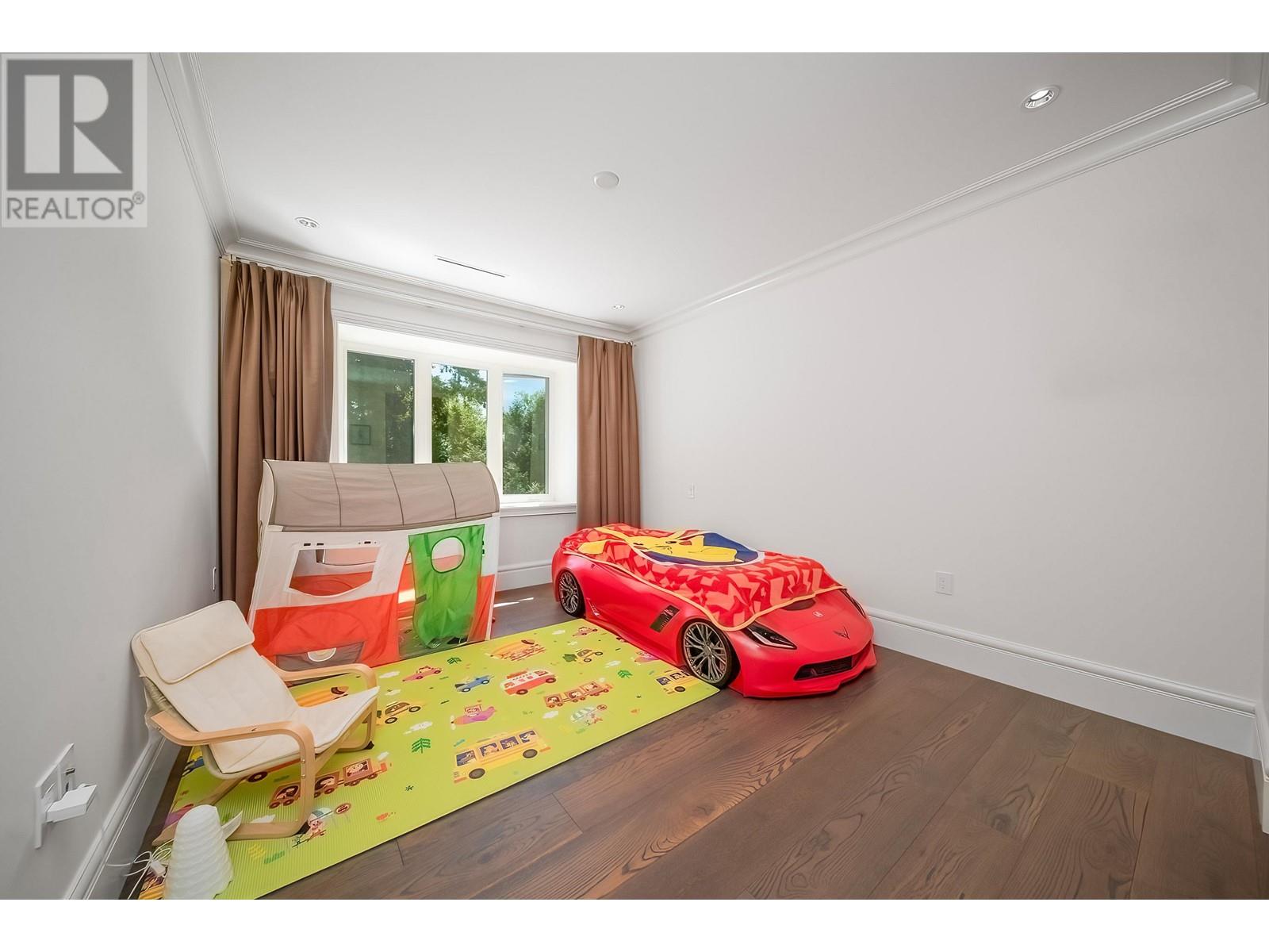 Listing Picture 24 of 40 : 7550 DORCHESTER DRIVE, Burnaby / 本拿比 - 魯藝地產 Yvonne Lu Group - MLS Medallion Club Member
