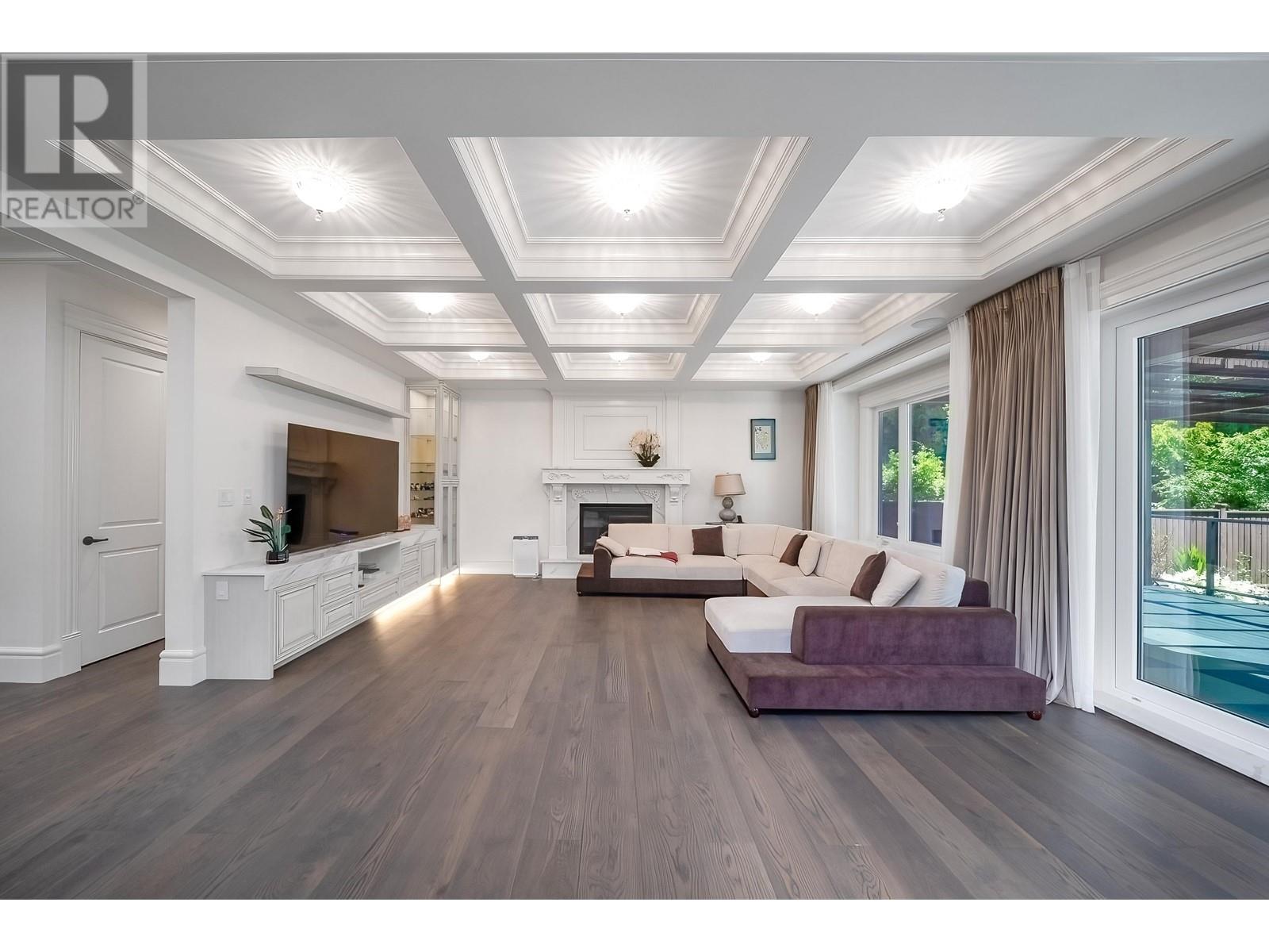 Listing Picture 15 of 40 : 7550 DORCHESTER DRIVE, Burnaby / 本拿比 - 魯藝地產 Yvonne Lu Group - MLS Medallion Club Member