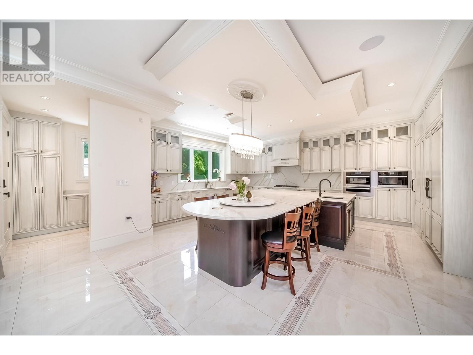 Listing Picture 9 of 40 : 7550 DORCHESTER DRIVE, Burnaby / 本拿比 - 魯藝地產 Yvonne Lu Group - MLS Medallion Club Member