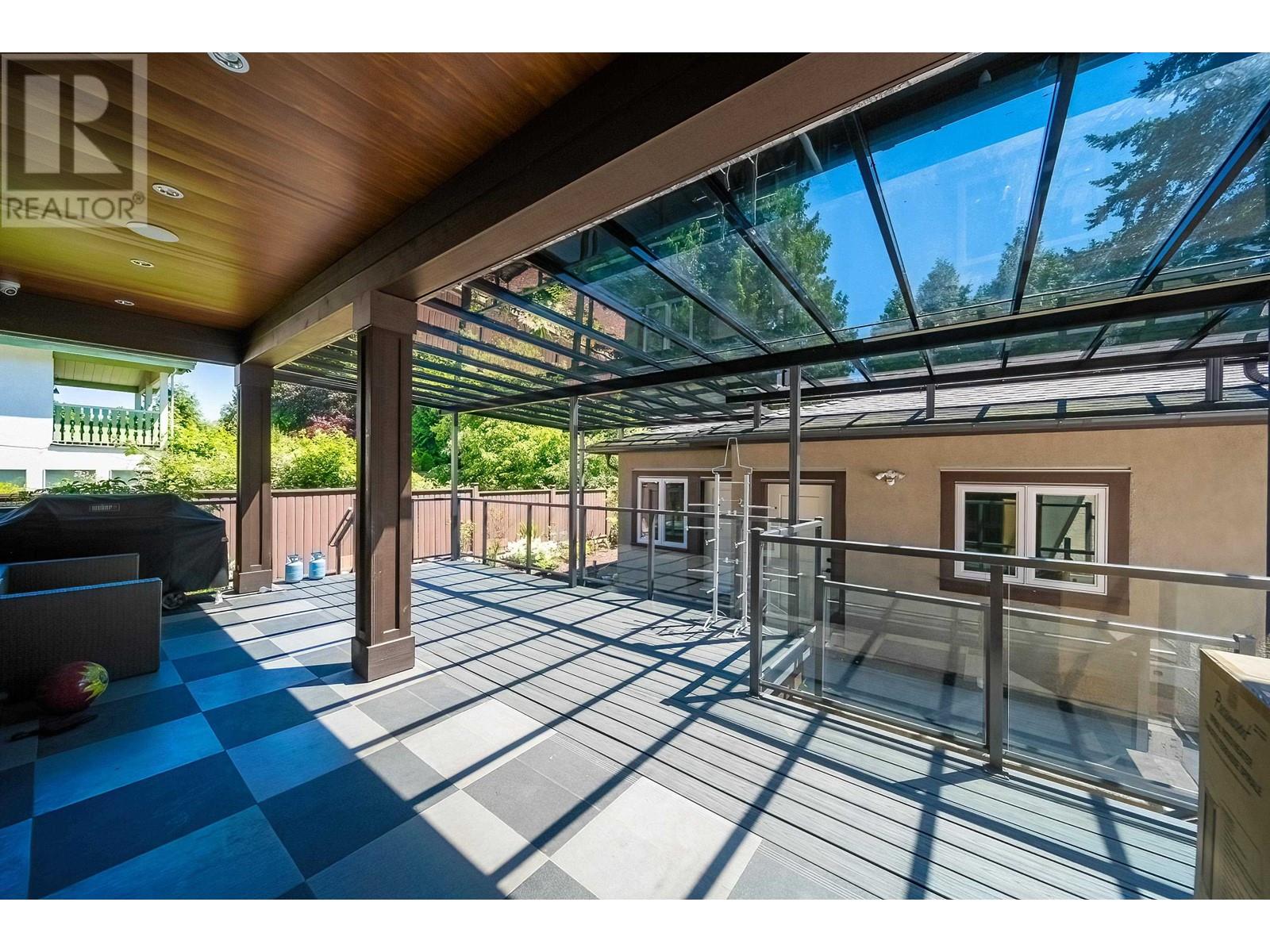 Listing Picture 37 of 40 : 7550 DORCHESTER DRIVE, Burnaby / 本拿比 - 魯藝地產 Yvonne Lu Group - MLS Medallion Club Member