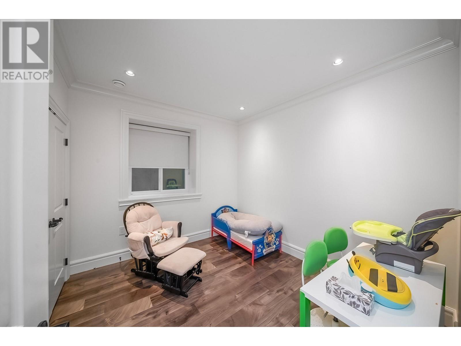 Listing Picture 33 of 40 : 7550 DORCHESTER DRIVE, Burnaby / 本拿比 - 魯藝地產 Yvonne Lu Group - MLS Medallion Club Member