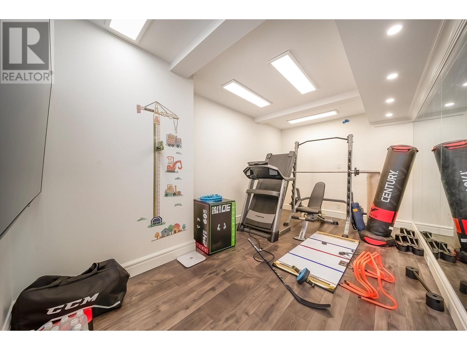 Listing Picture 29 of 40 : 7550 DORCHESTER DRIVE, Burnaby / 本拿比 - 魯藝地產 Yvonne Lu Group - MLS Medallion Club Member