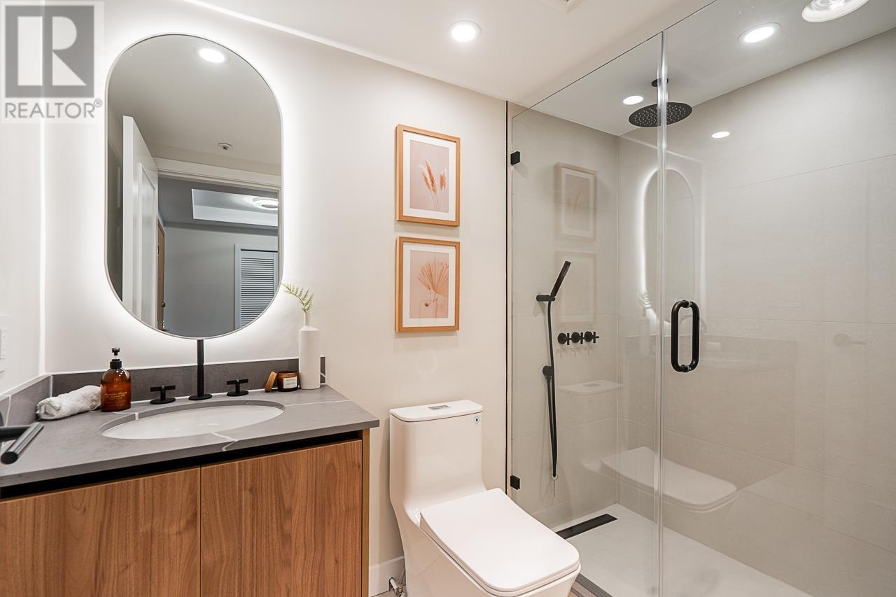 Listing Picture 22 of 37 : 703 1501 HOWE STREET, Vancouver / 溫哥華 - 魯藝地產 Yvonne Lu Group - MLS Medallion Club Member