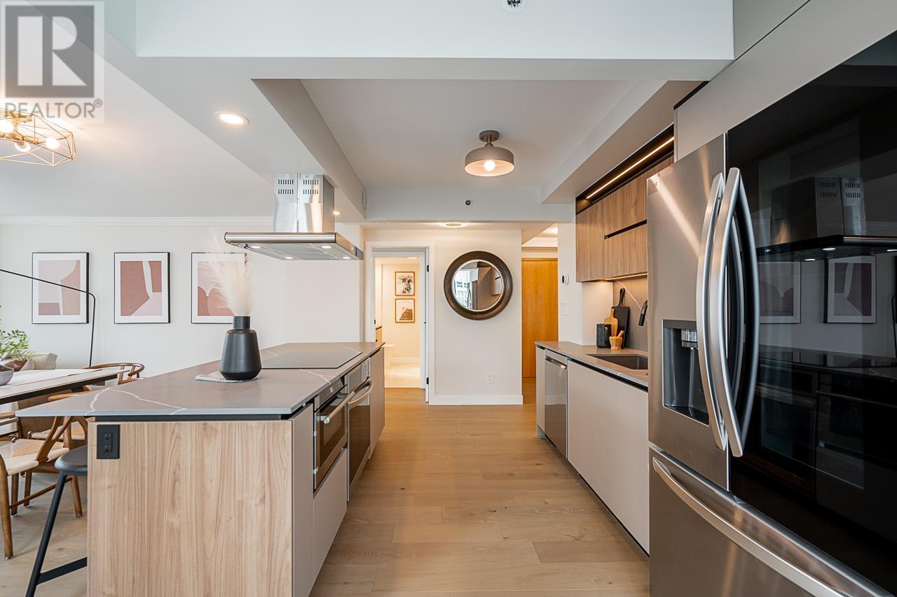 Listing Picture 15 of 37 : 703 1501 HOWE STREET, Vancouver / 溫哥華 - 魯藝地產 Yvonne Lu Group - MLS Medallion Club Member