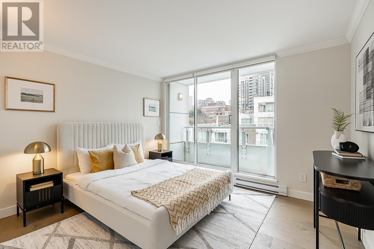 Listing Picture 21 of 37 : 703 1501 HOWE STREET, Vancouver / 溫哥華 - 魯藝地產 Yvonne Lu Group - MLS Medallion Club Member