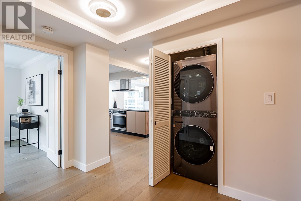 Listing Picture 24 of 37 : 703 1501 HOWE STREET, Vancouver / 溫哥華 - 魯藝地產 Yvonne Lu Group - MLS Medallion Club Member