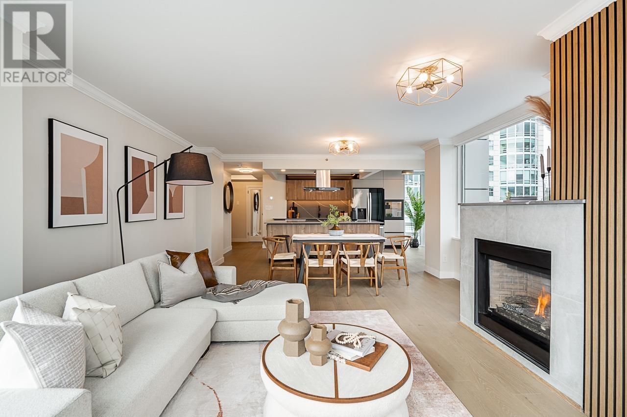 Listing Picture 3 of 37 : 703 1501 HOWE STREET, Vancouver / 溫哥華 - 魯藝地產 Yvonne Lu Group - MLS Medallion Club Member