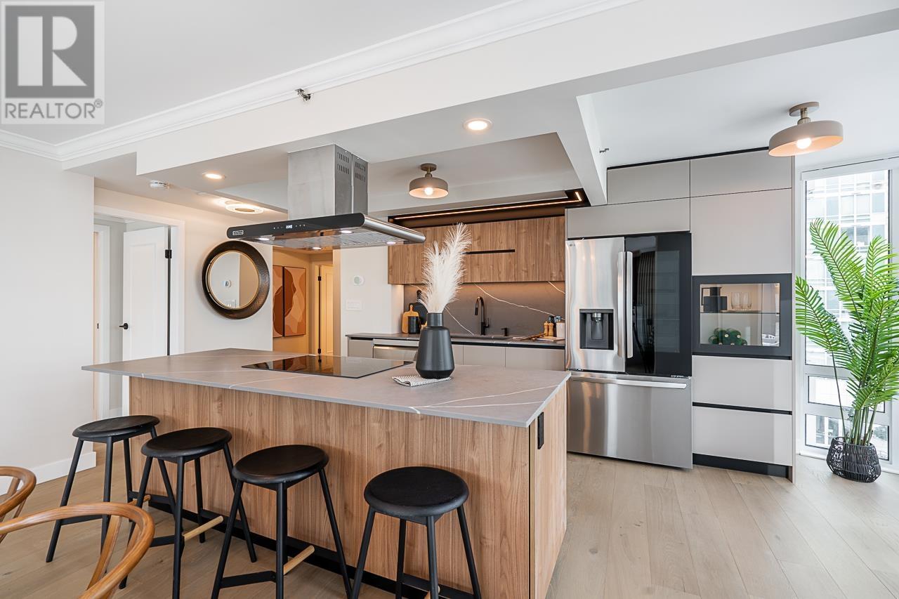 Listing Picture 10 of 37 : 703 1501 HOWE STREET, Vancouver / 溫哥華 - 魯藝地產 Yvonne Lu Group - MLS Medallion Club Member