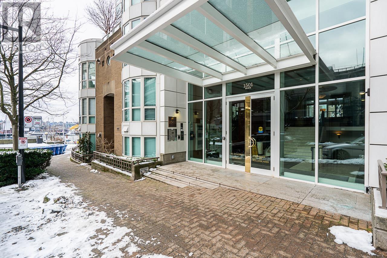 Listing Picture 26 of 37 : 703 1501 HOWE STREET, Vancouver / 溫哥華 - 魯藝地產 Yvonne Lu Group - MLS Medallion Club Member