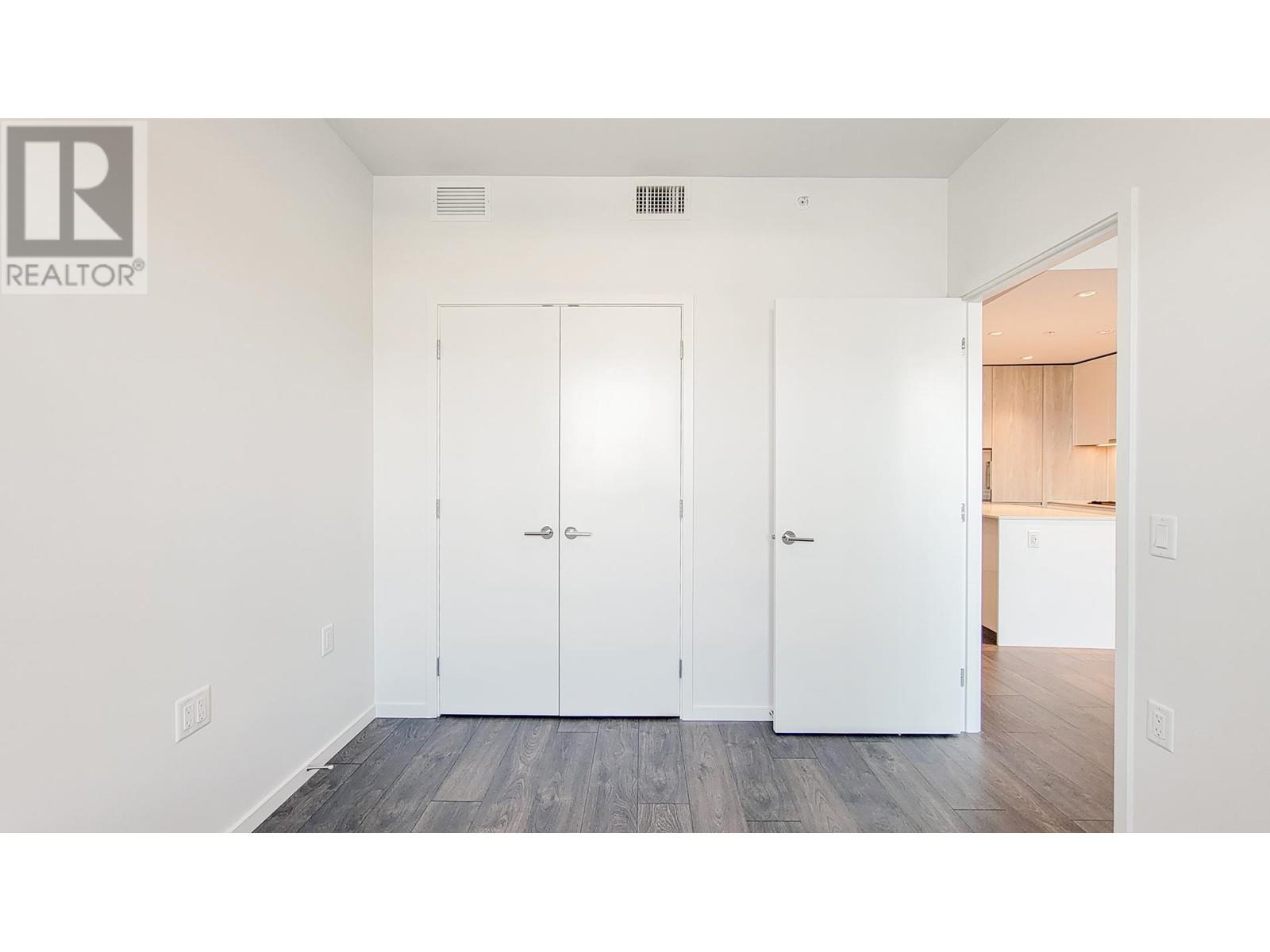 Listing Picture 11 of 33 : 215 6788 MINORU BOULEVARD, Richmond / 烈治文 - 魯藝地產 Yvonne Lu Group - MLS Medallion Club Member