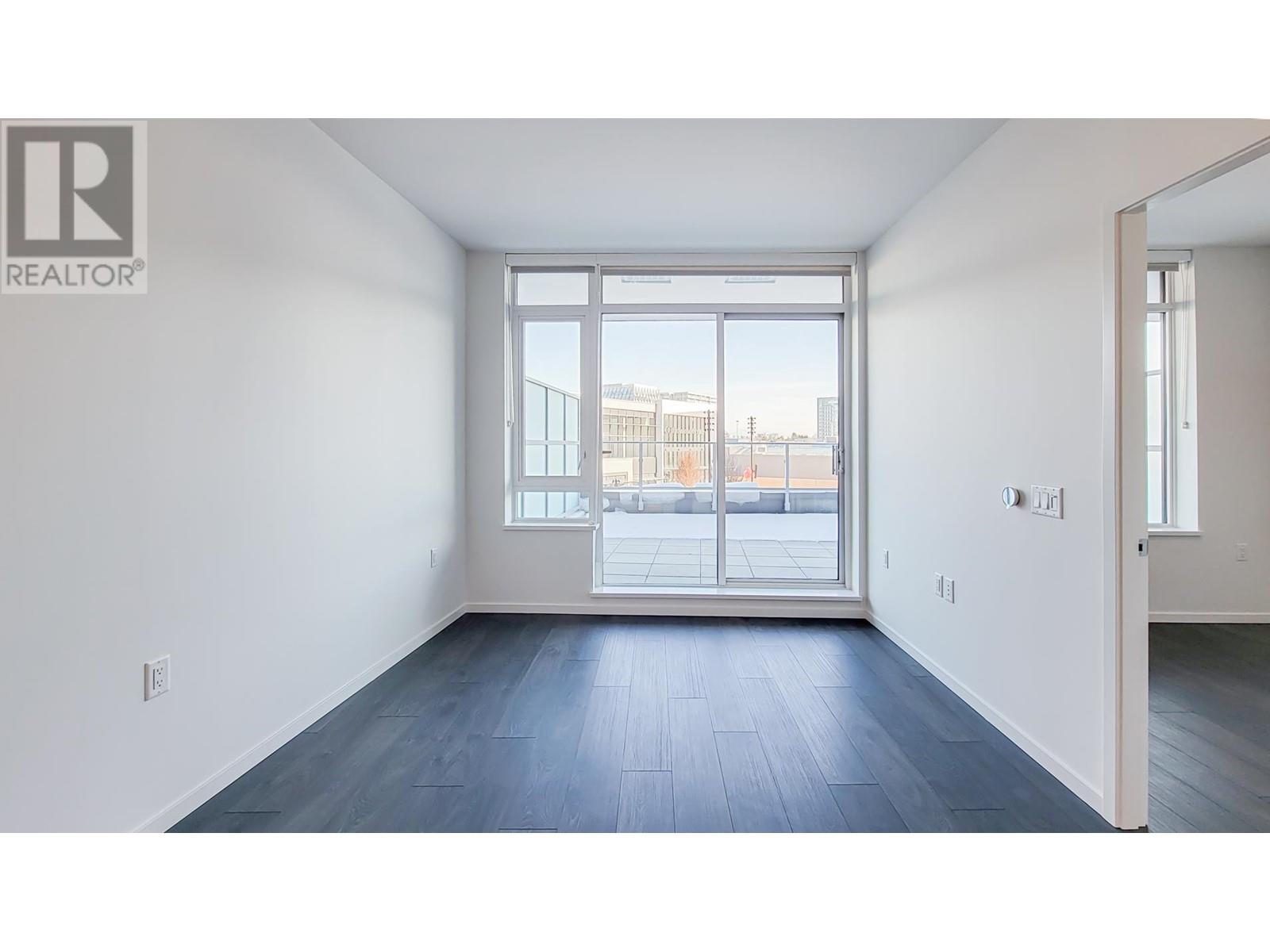 Listing Picture 2 of 33 : 215 6788 MINORU BOULEVARD, Richmond / 烈治文 - 魯藝地產 Yvonne Lu Group - MLS Medallion Club Member
