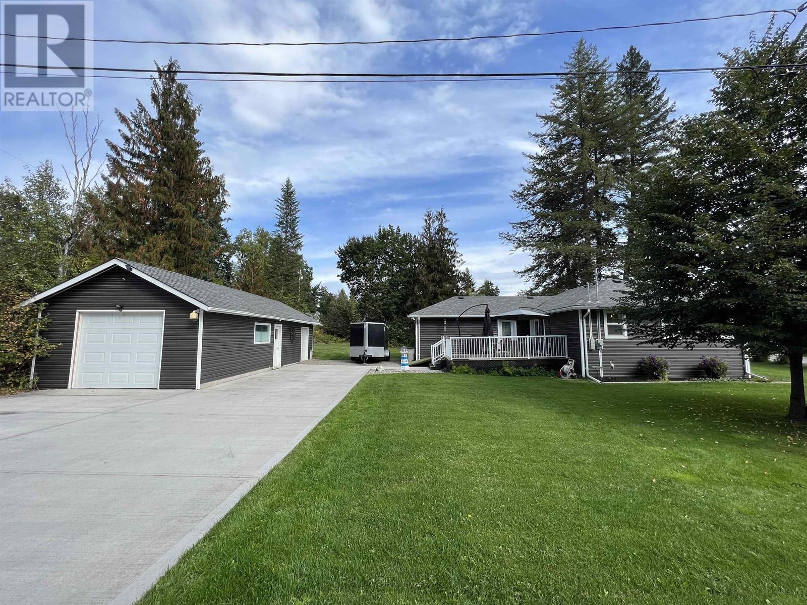 Property at 913 JOHNSTON AVENUE image 2