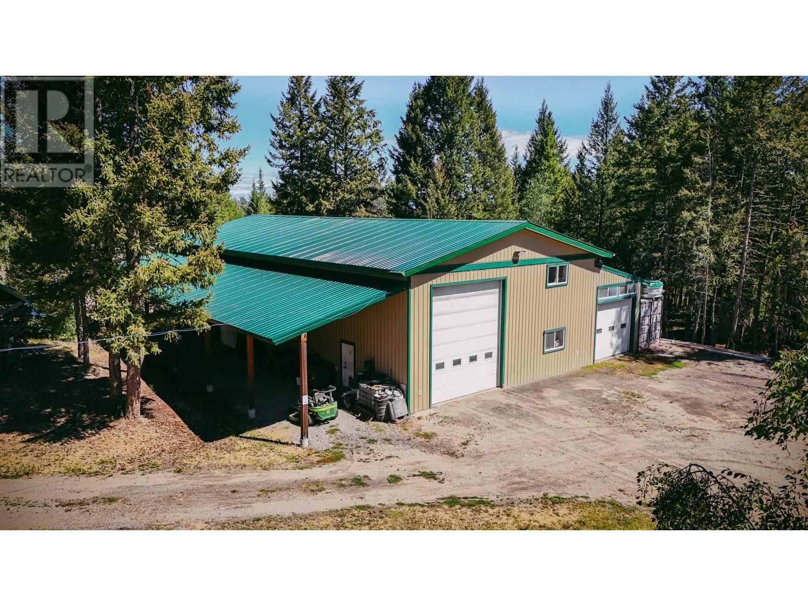 5902 Eastwood Road, 100 Mile House, British Columbia  V0K 2E1 - Photo 33 - R2972821