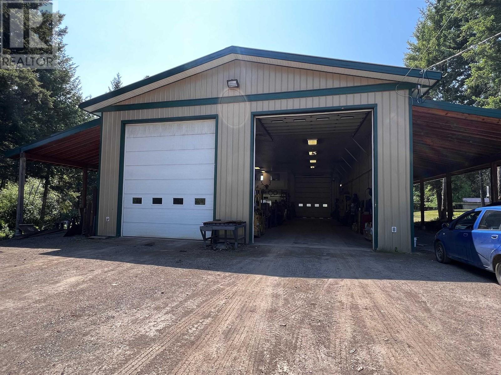 5902 Eastwood Road, 100 Mile House, British Columbia  V0K 2E1 - Photo 35 - R2972821