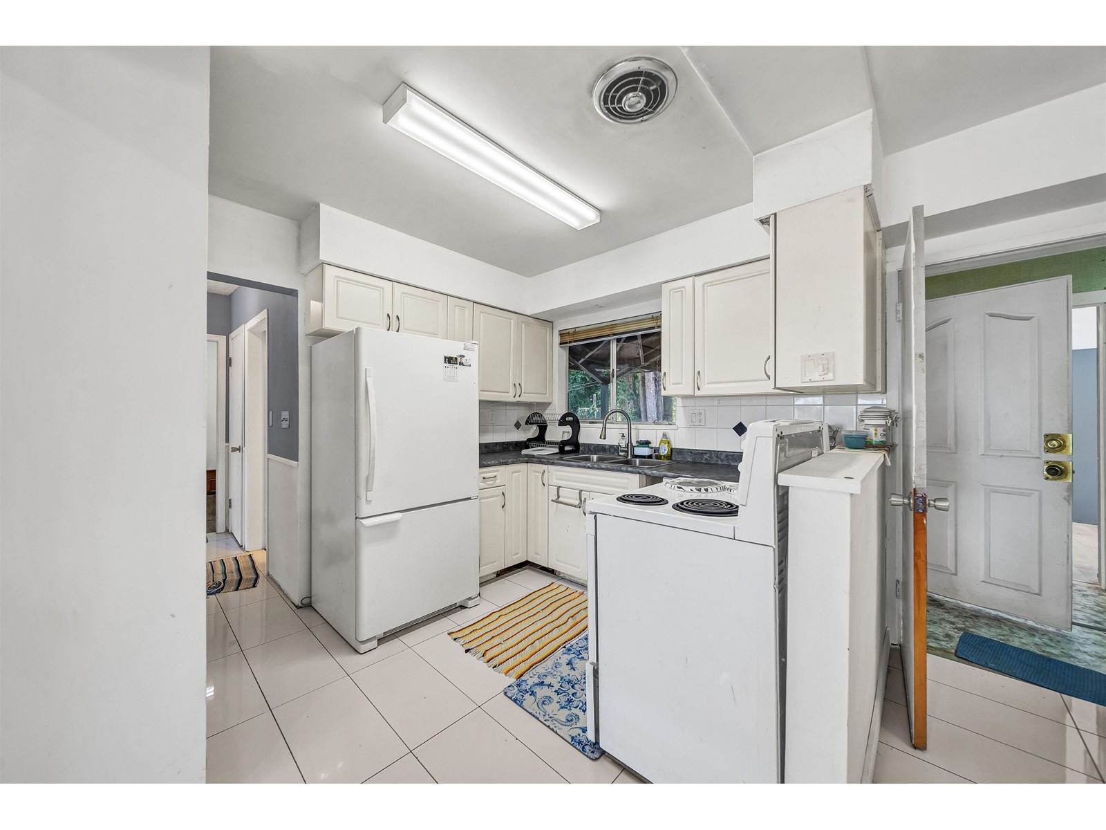 11712 97 Avenue, Surrey, British Columbia  V3V 2B8 - Photo 9 - R2972355