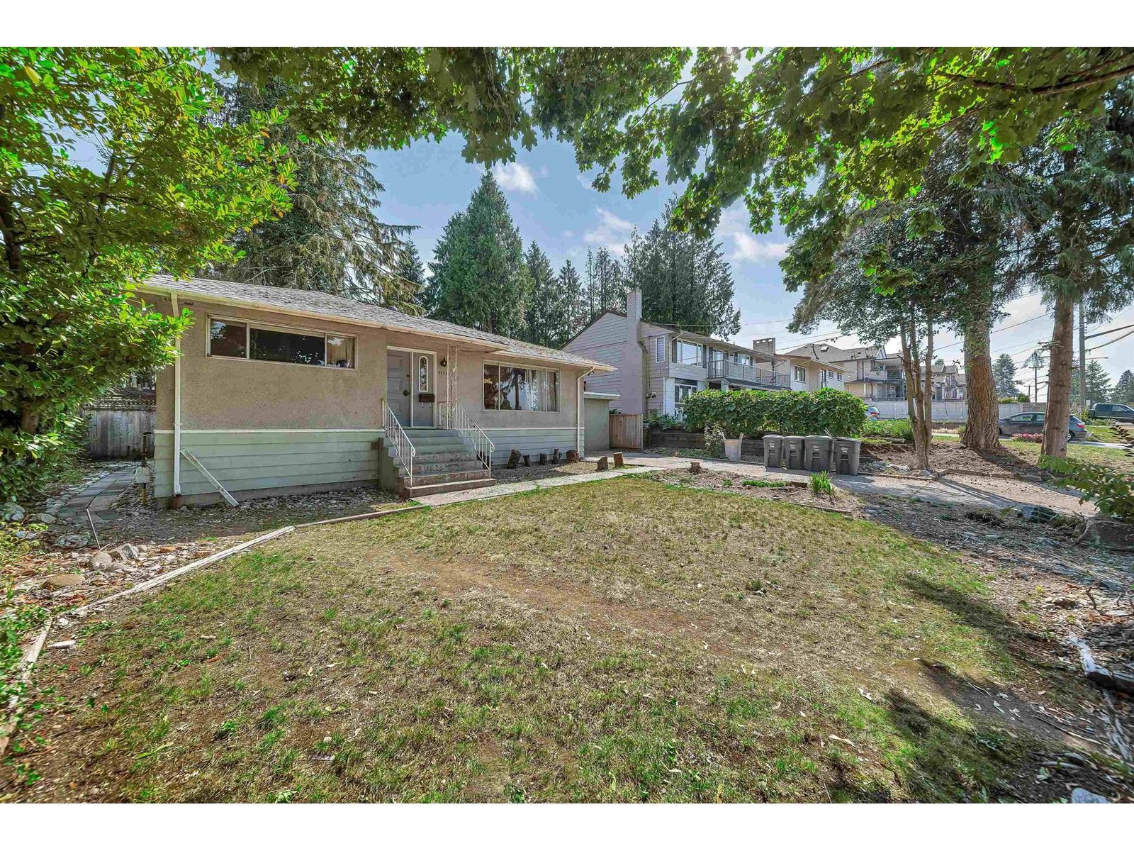 Property at 11712 97 AVENUE image 5