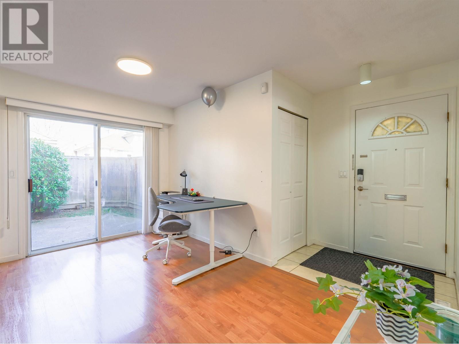 Listing Picture 15 of 40 : 8 8220 BENNETT ROAD, Richmond / 烈治文 - 魯藝地產 Yvonne Lu Group - MLS Medallion Club Member
