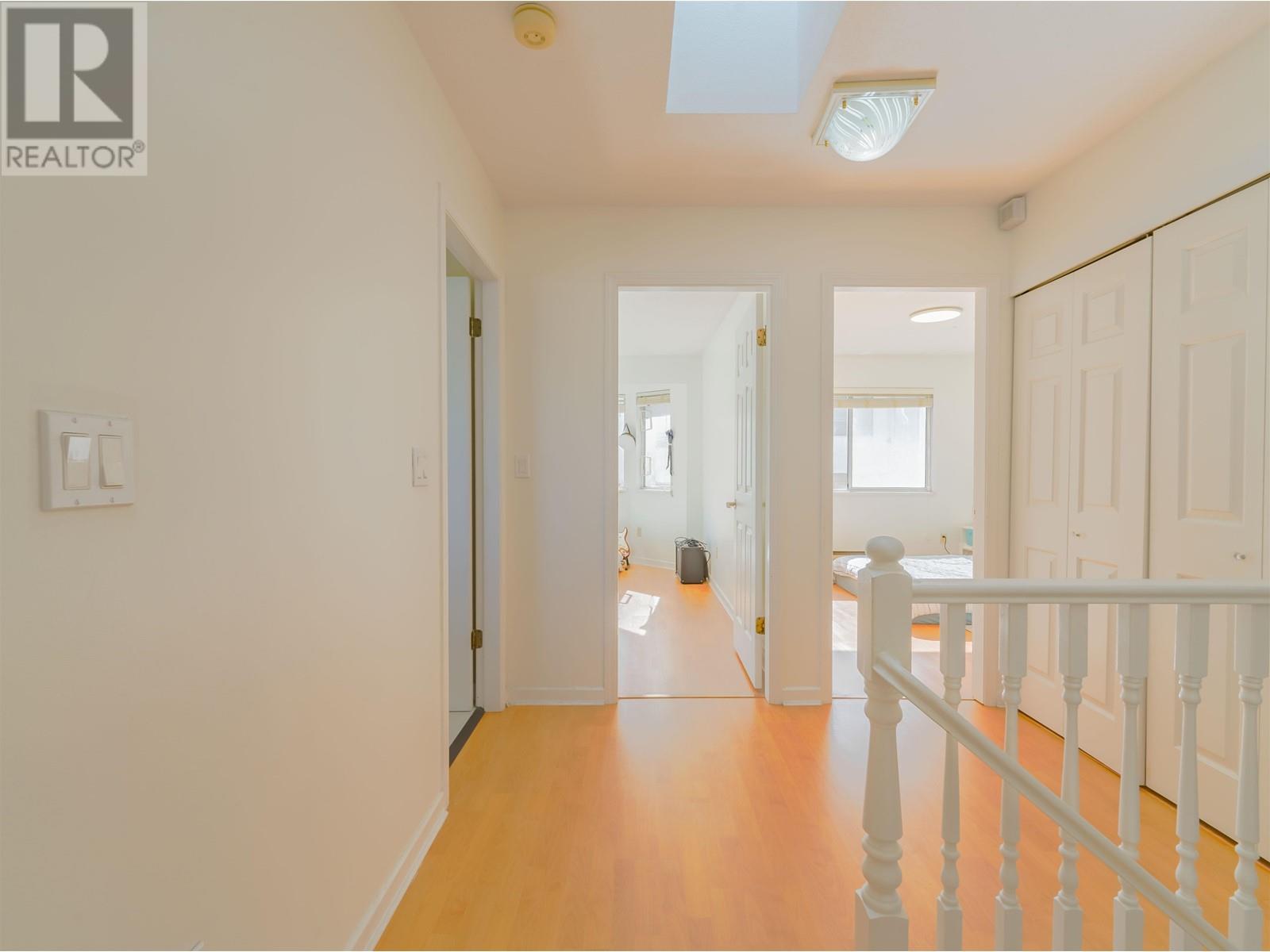 Listing Picture 20 of 40 : 8 8220 BENNETT ROAD, Richmond / 烈治文 - 魯藝地產 Yvonne Lu Group - MLS Medallion Club Member