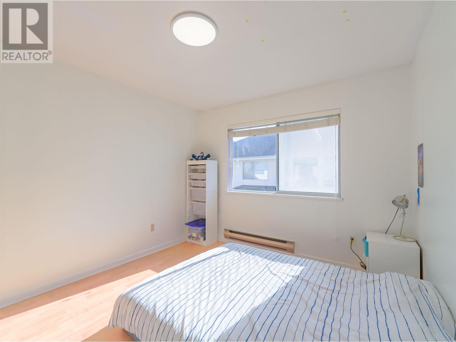 Listing Picture 30 of 40 : 8 8220 BENNETT ROAD, Richmond / 烈治文 - 魯藝地產 Yvonne Lu Group - MLS Medallion Club Member