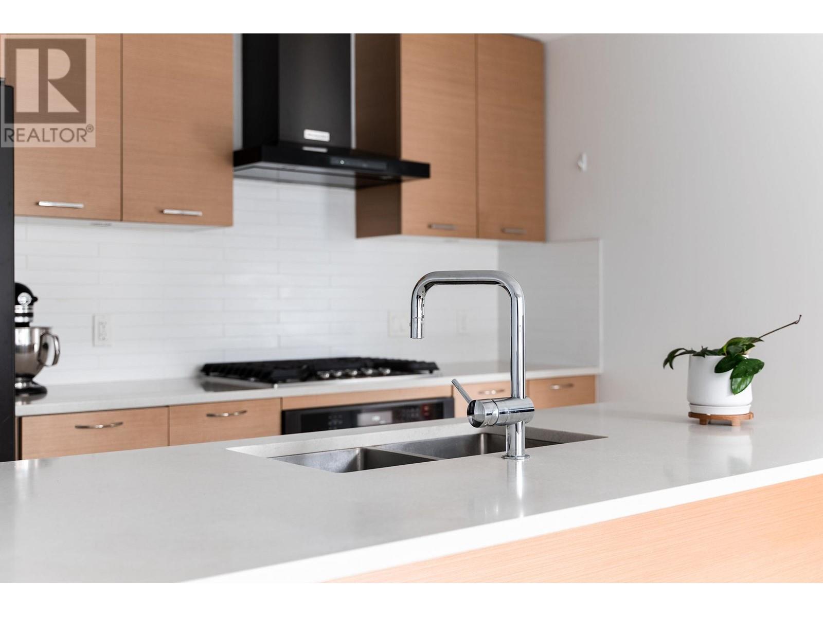 506 3581 Ross Drive, Vancouver, British Columbia  V6S 0K5 - Photo 8 - R2972761
