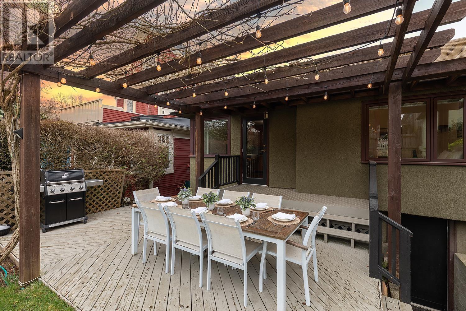 Listing Picture 3 of 40 : 626 E 21ST AVENUE, Vancouver / 溫哥華 - 魯藝地產 Yvonne Lu Group - MLS Medallion Club Member