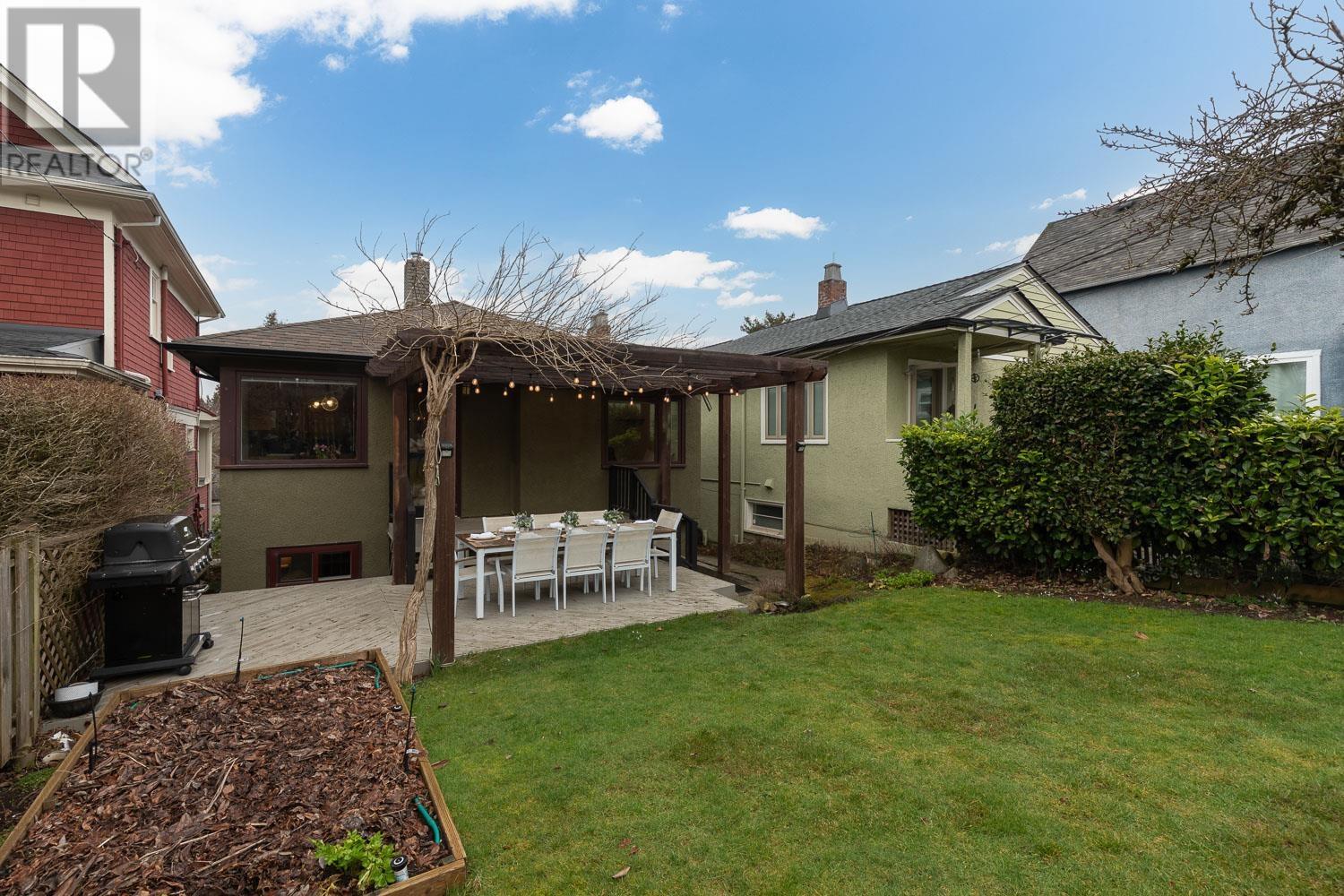 Listing Picture 38 of 40 : 626 E 21ST AVENUE, Vancouver / 溫哥華 - 魯藝地產 Yvonne Lu Group - MLS Medallion Club Member