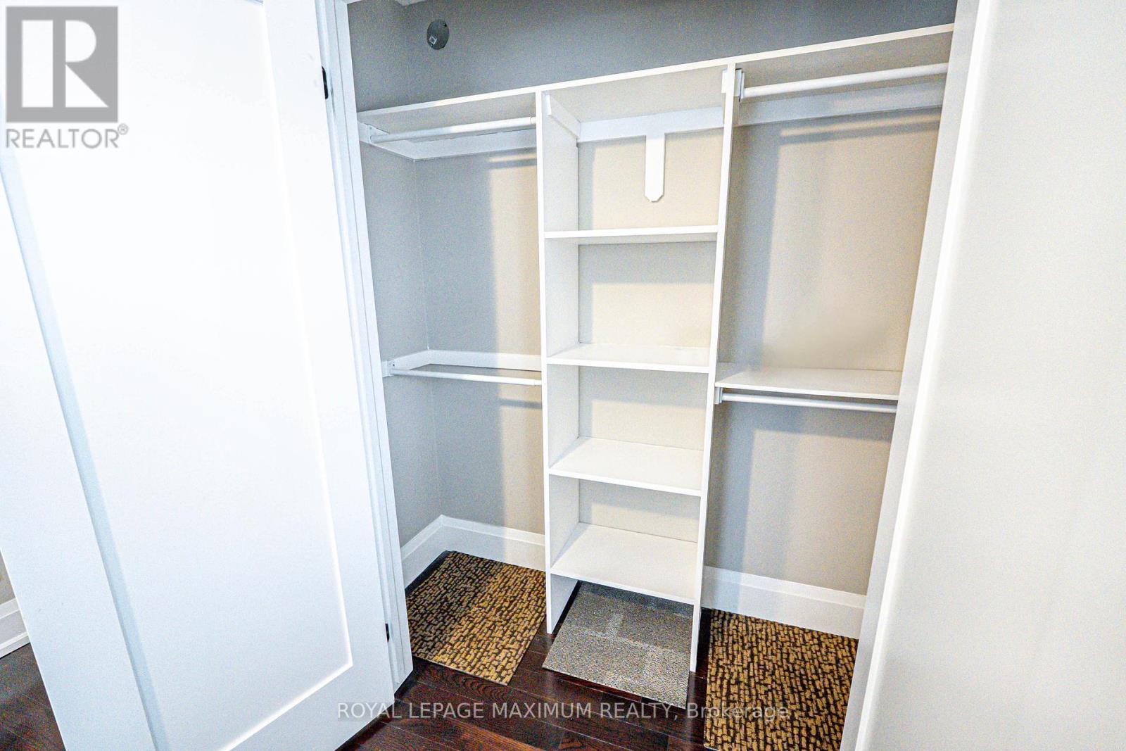 Upper Unit B - 84 Enfield Avenue, Toronto (Alderwood), Ontario  M8W 1T9 - Photo 21 - W11998335