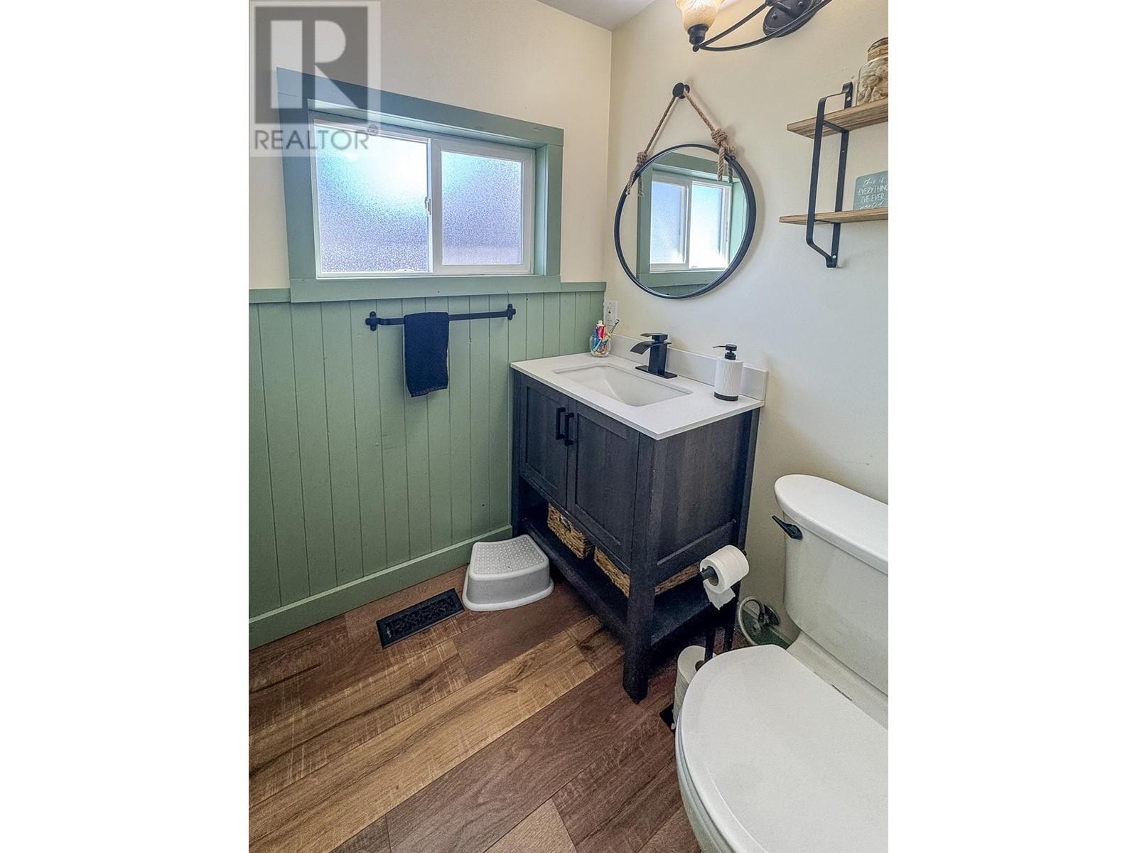 2715 8th Street S, Cranbrook, British Columbia  V1C 4N1 - Photo 19 - 10337184