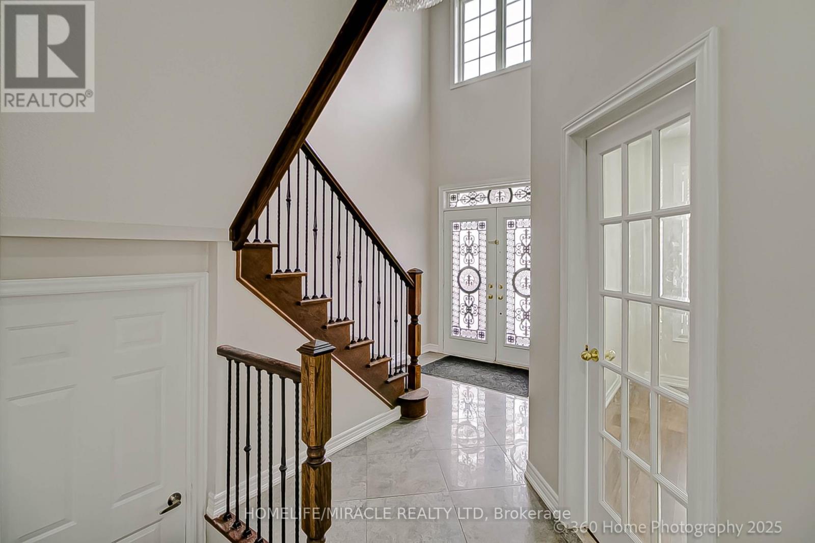 Property at 20 AMY AVENUE image 3