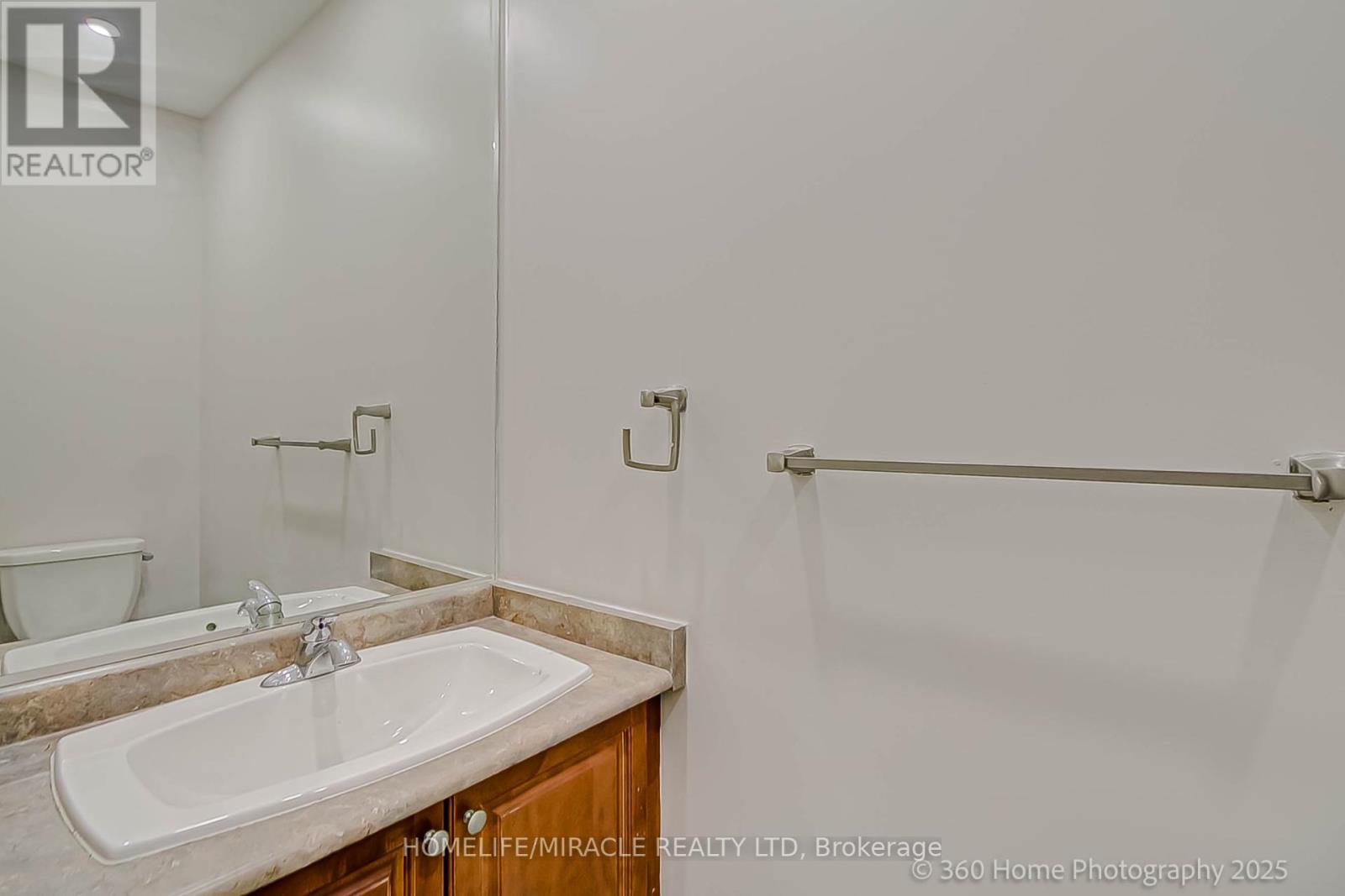 Property at 20 AMY AVENUE image 4