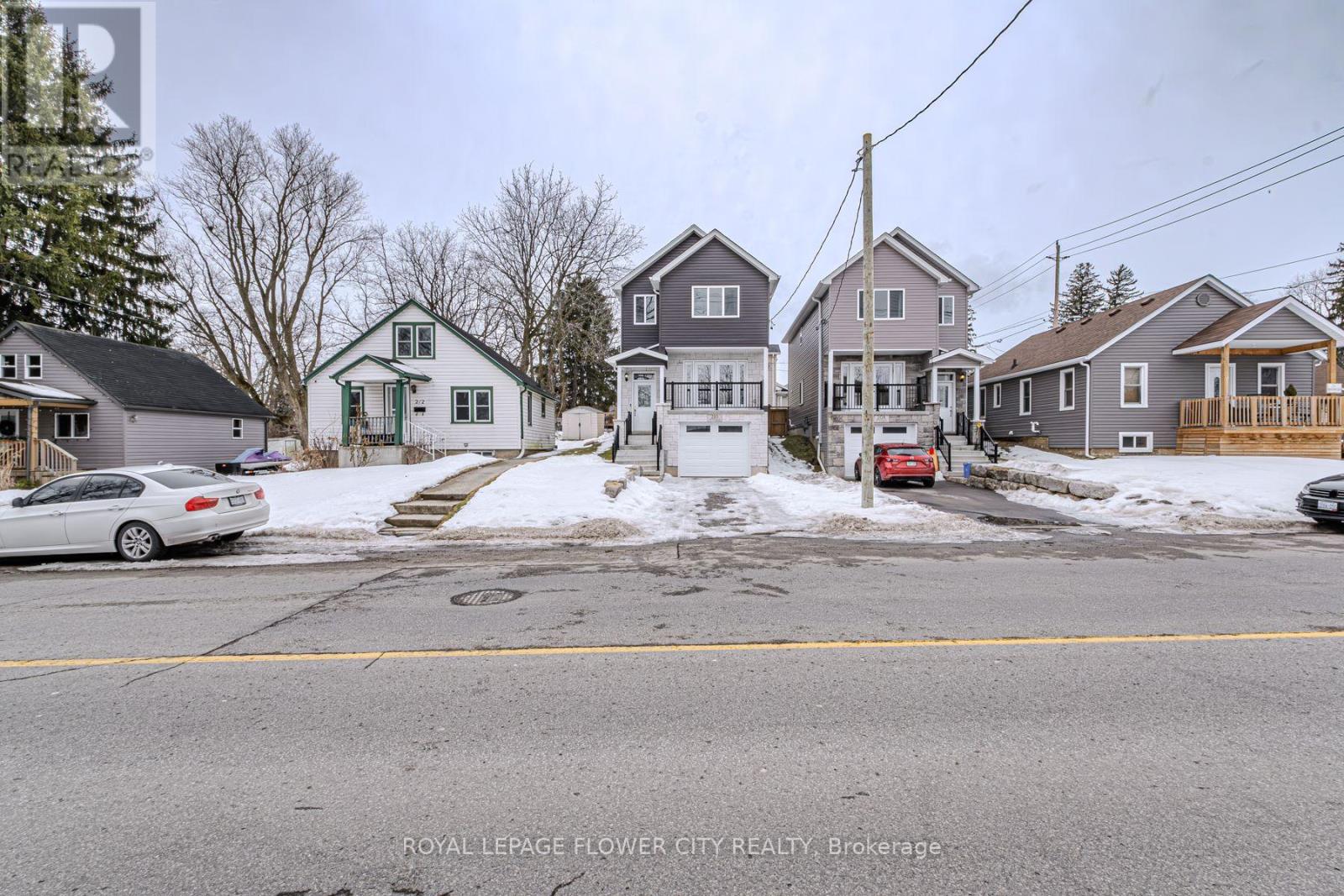 210 QUEEN STREET E, Norfolk, Ontario