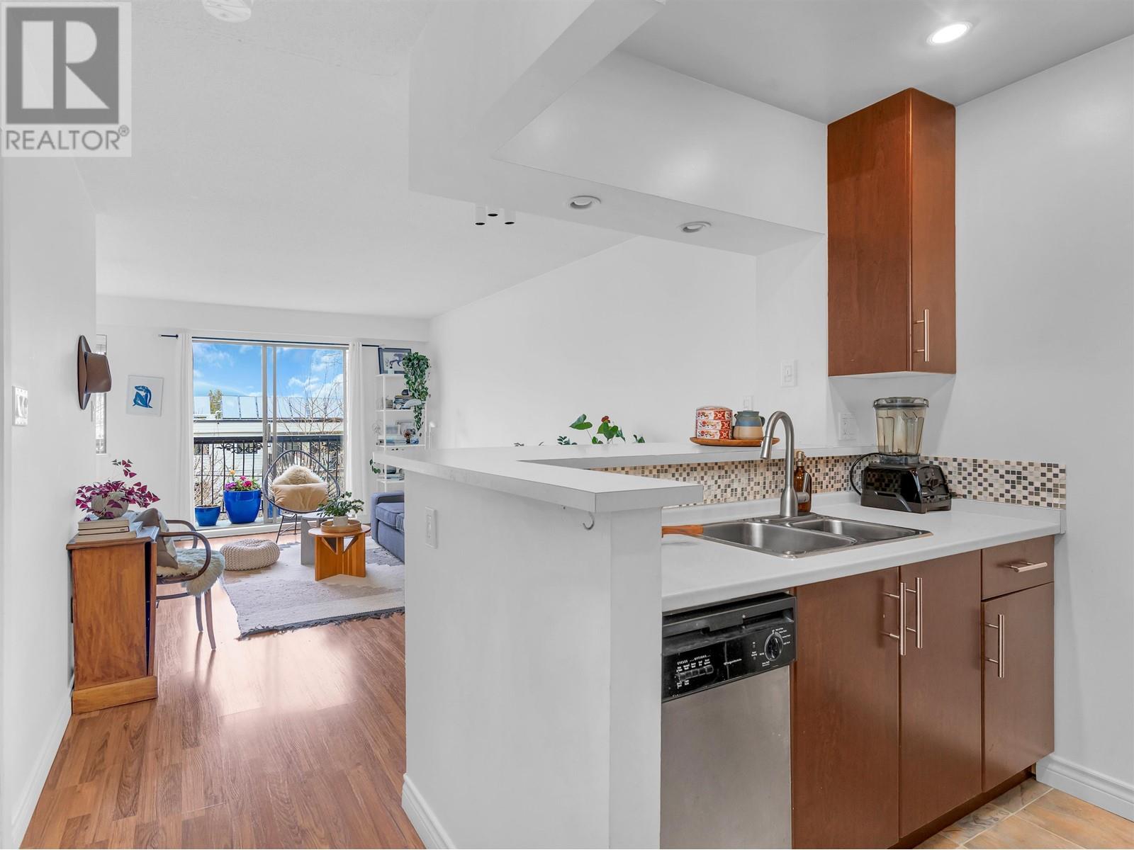 302 2330 Maple Street, Vancouver, British Columbia  V6J 3T6 - Photo 8 - R2972804
