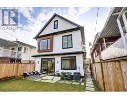 2 1019 E 39TH AVENUE, Vancouver, British Columbia