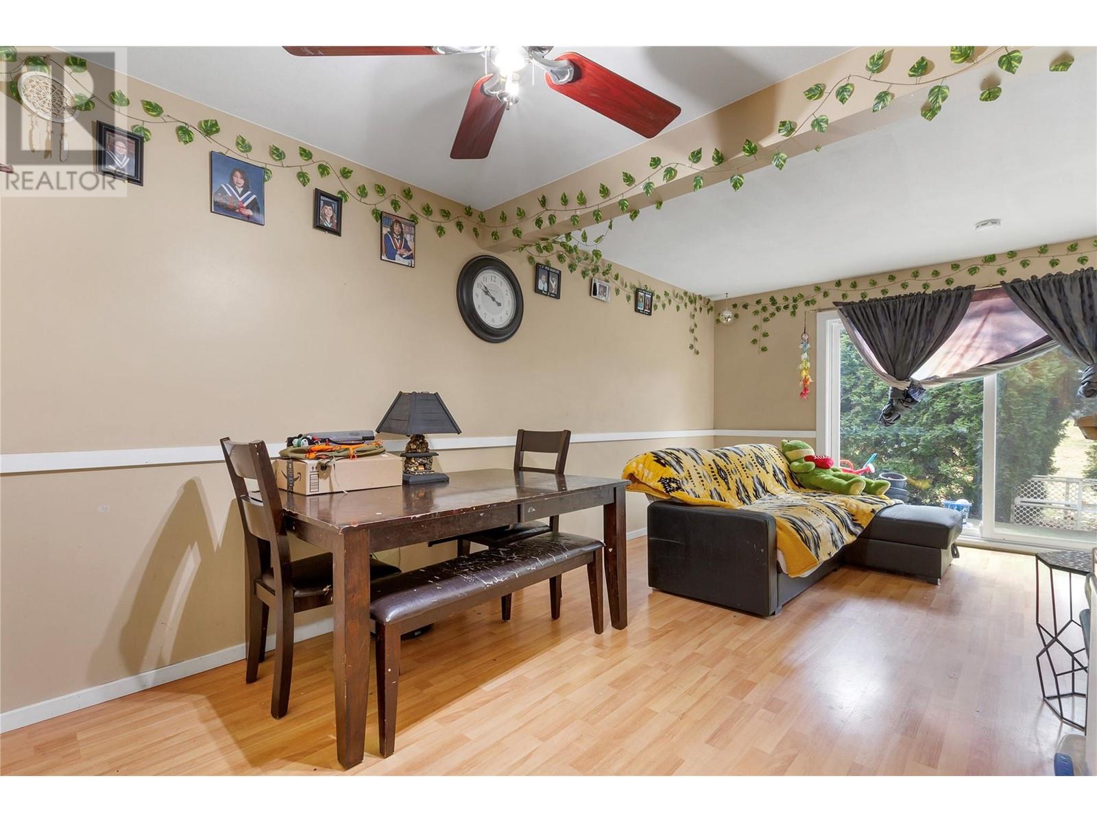 Property at 1809 40 Avenue Unit# 21 image 4