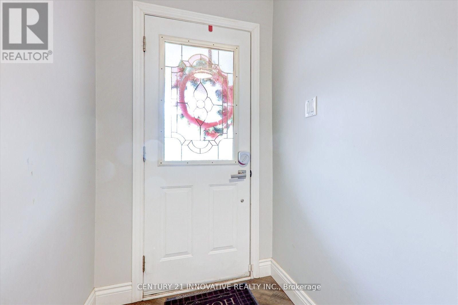 Property at 560 STEEPLE HILL image 4