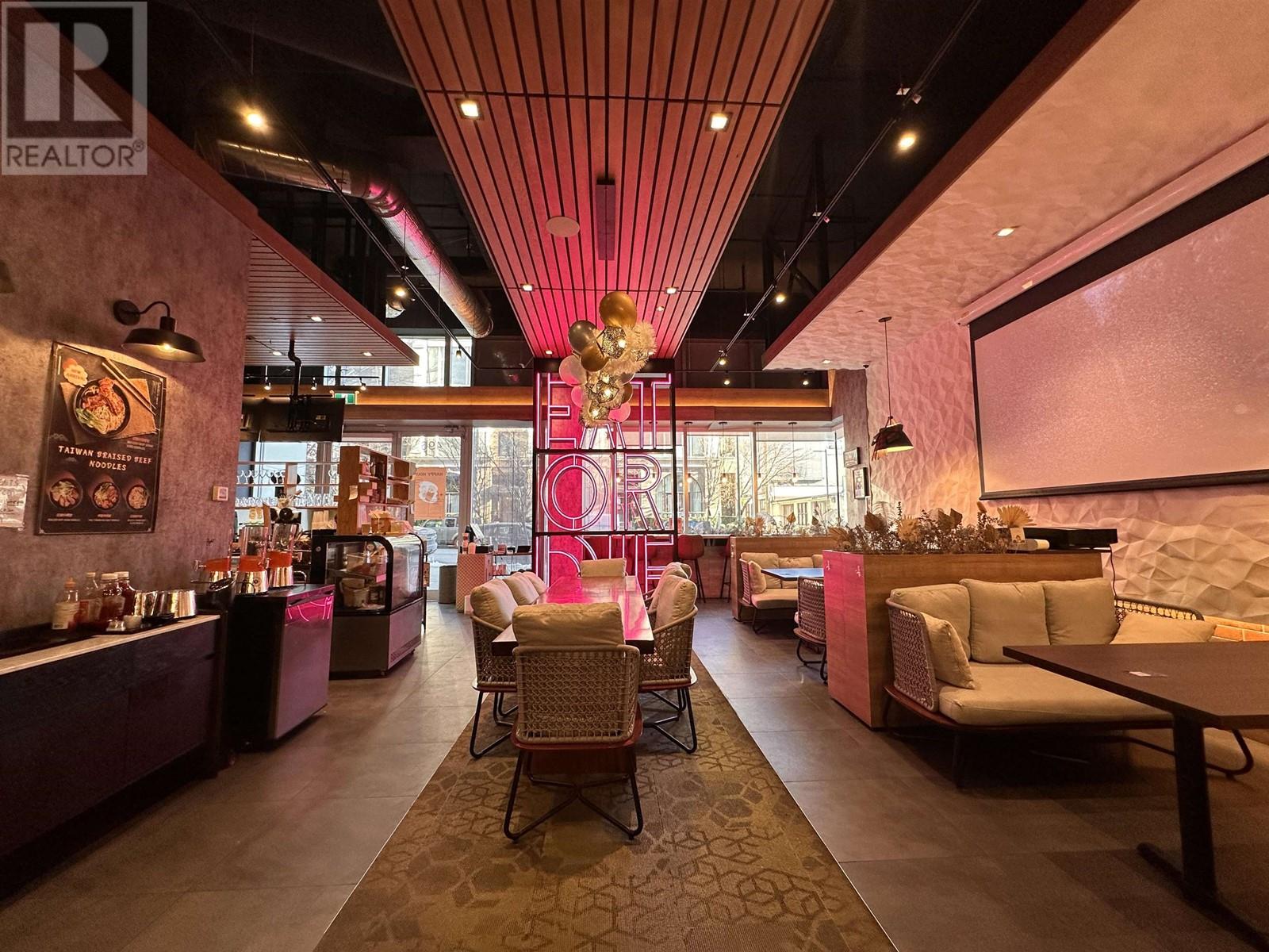 Listing Picture 10 of 12 : 496 DRAKE STREET, Vancouver / 溫哥華 - 魯藝地產 Yvonne Lu Group - MLS Medallion Club Member