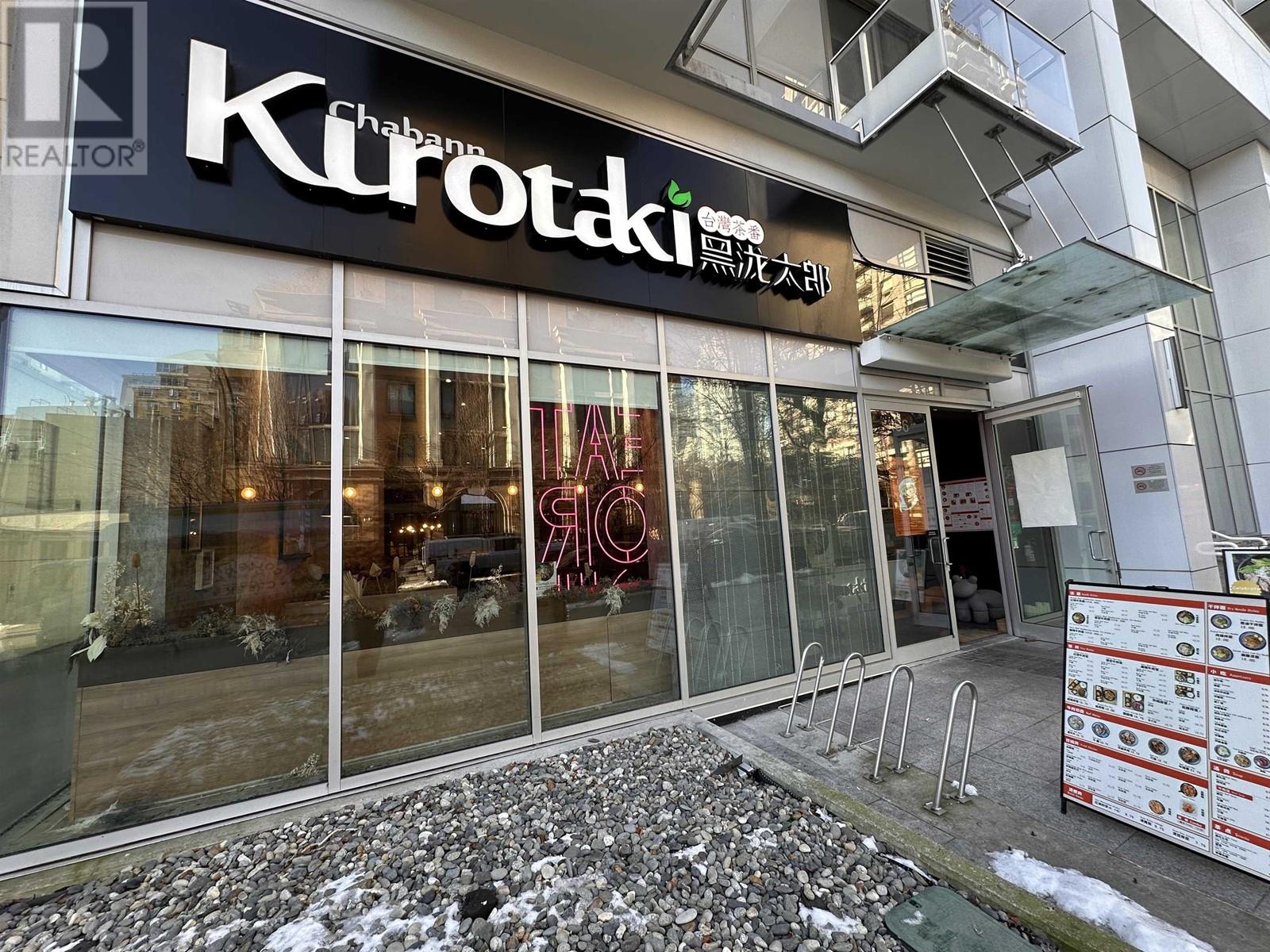 Listing Picture 2 of 12 : 496 DRAKE STREET, Vancouver / 溫哥華 - 魯藝地產 Yvonne Lu Group - MLS Medallion Club Member