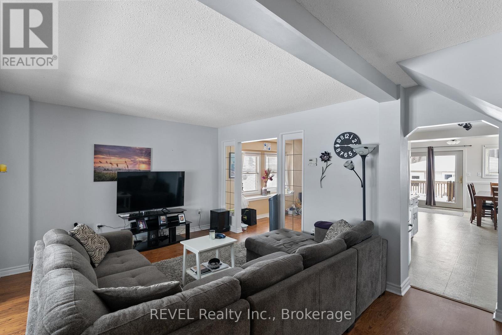 32 Bay Avenue, Welland, Ontario  L3B 3G6 - Photo 9 - X11998444