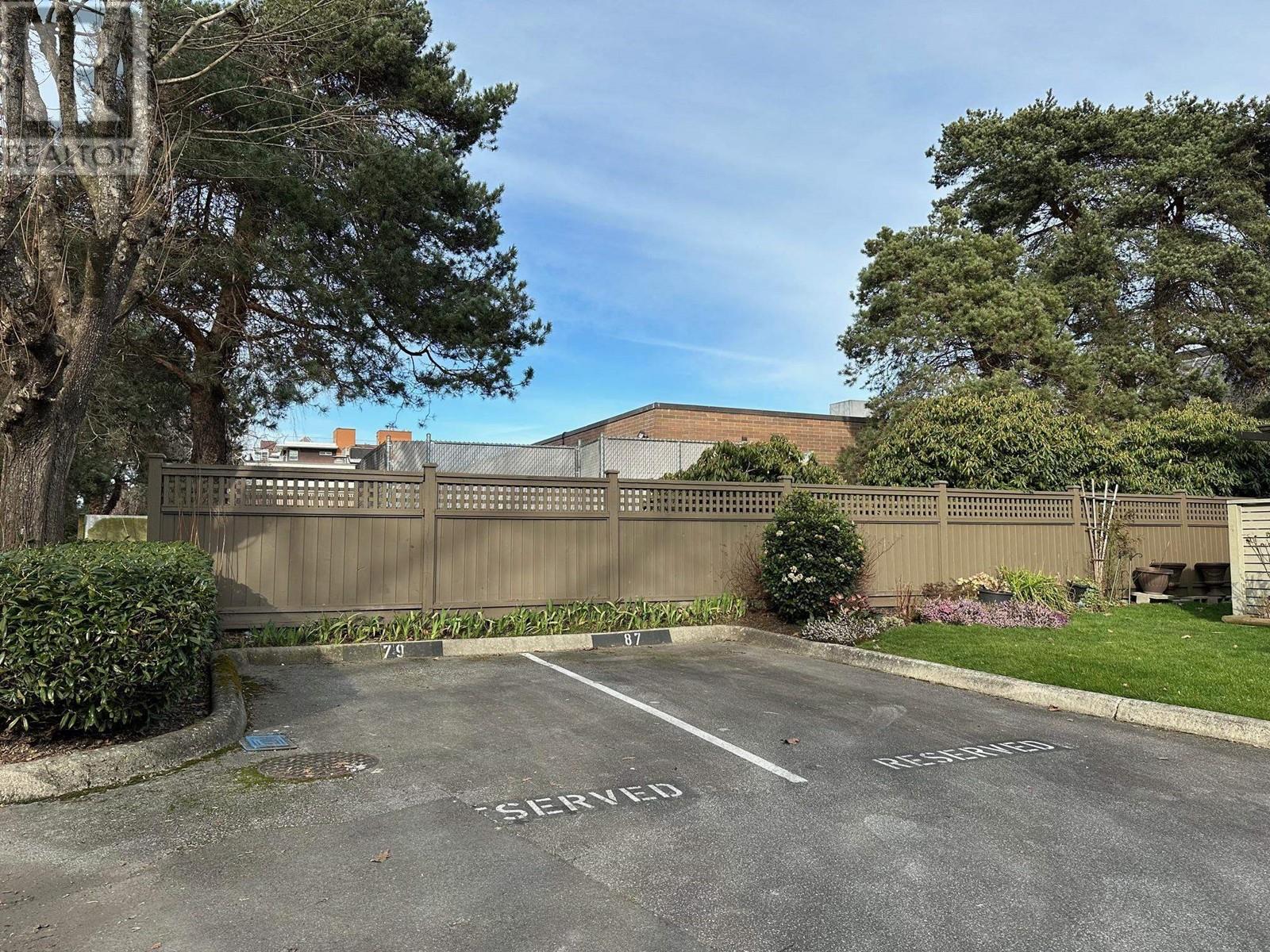Listing Picture 8 of 27 : 79 10220 DUNOON DRIVE, Richmond / 烈治文 - 魯藝地產 Yvonne Lu Group - MLS Medallion Club Member