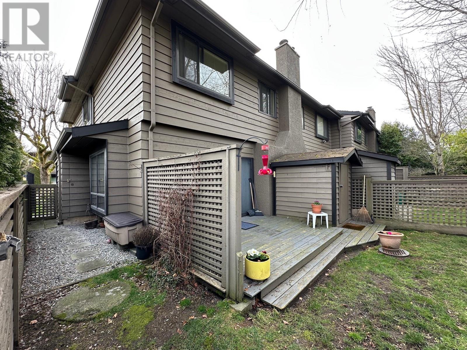Listing Picture 2 of 27 : 79 10220 DUNOON DRIVE, Richmond / 烈治文 - 魯藝地產 Yvonne Lu Group - MLS Medallion Club Member
