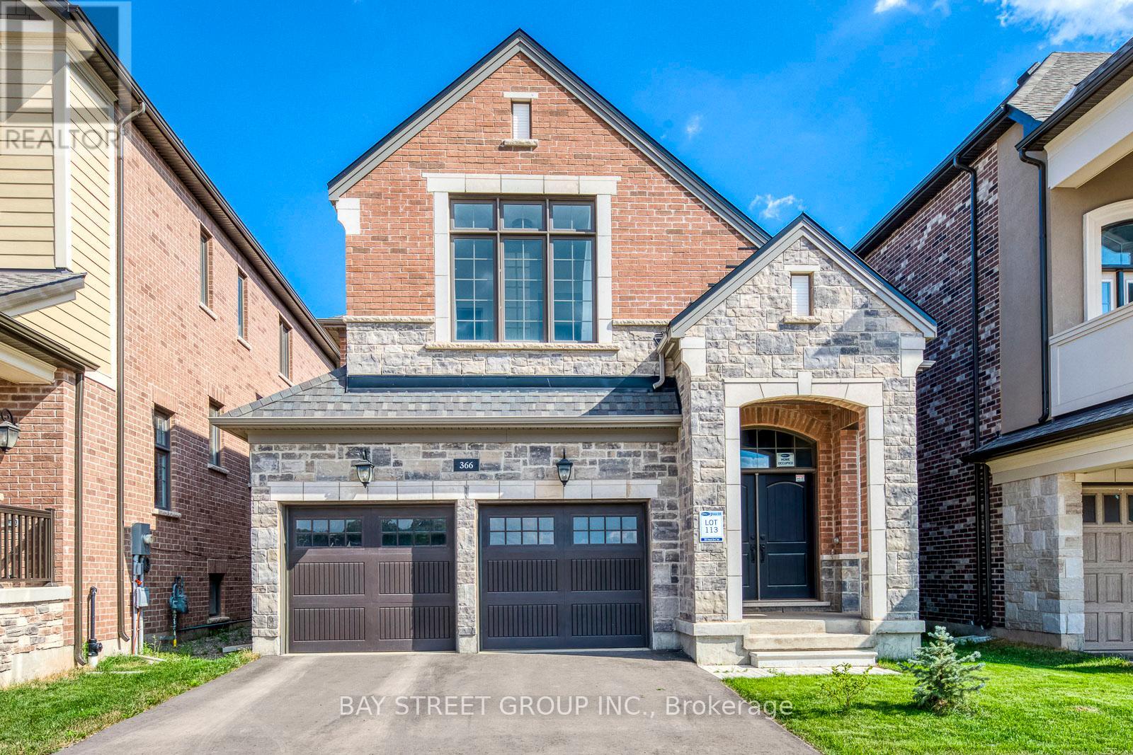 366 Harold Dent Trail, Oakville, Ontario  L6M 0N3 - Photo 1 - W11998445